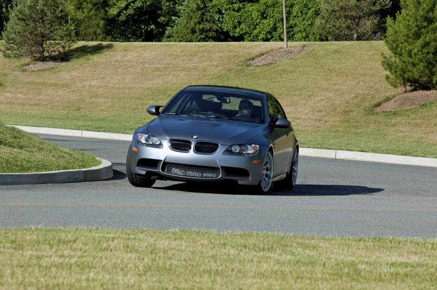  BMW M3 Frozen Gray Coupe 2011 года  (фото 7 из 21)